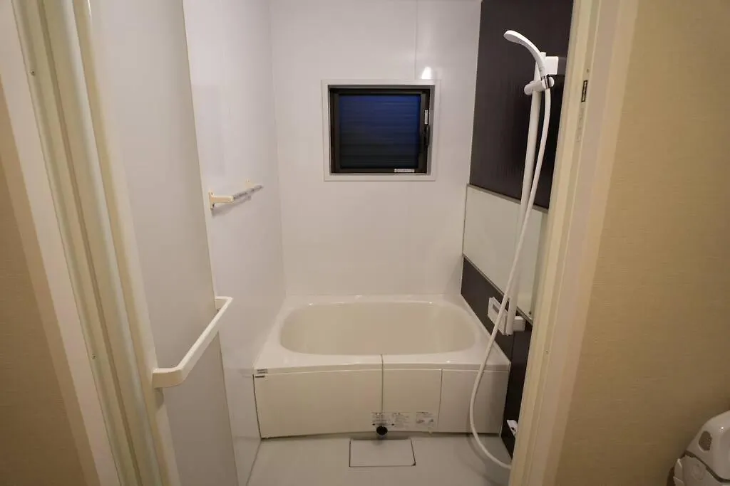 Entire House Rental In Central Osaka 山王 Apartman