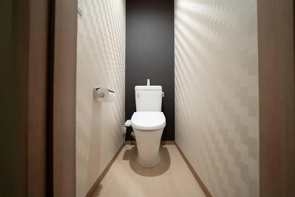 Entire House Rental In Central Osaka 山王 0*,  Japón