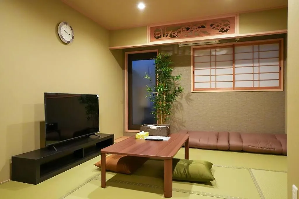 Entire House Rental In Central Osaka 山王 Apartamento